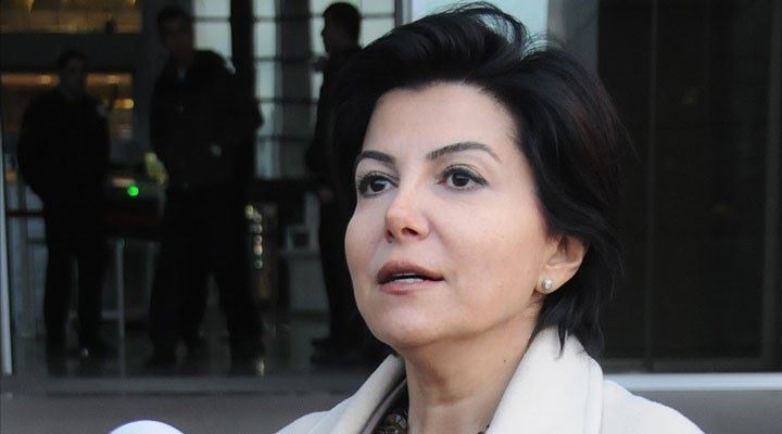 Sedef Kabaş tahliye edildi   