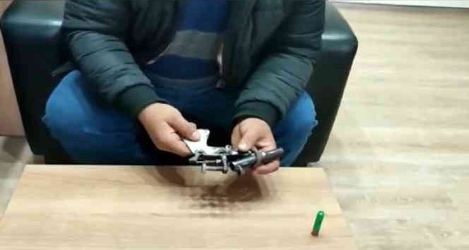 Mersin’in Tarsus ilçesinde bir vatandaş kendi silahını üretmiş!