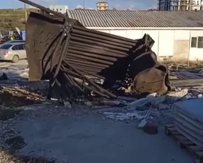 İnşaatta ısıtma kazanı patladı: 1 ölü, 10 yaralı