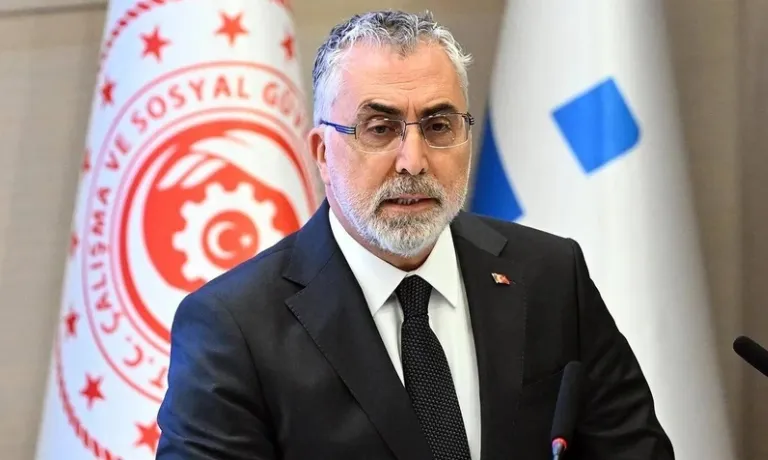 Bakan Vedat Işıkhan