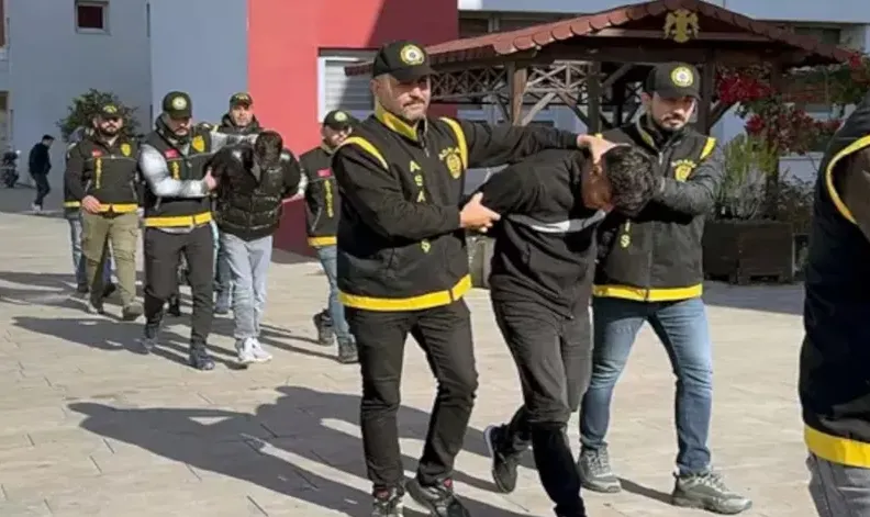 İş yerlerinden haraç isteyen Duygusuzlar Çetesi