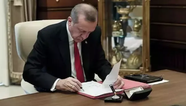 Atama ve görevden alma kararları Resmi Gazete