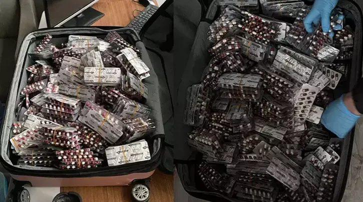Çay ocağında 8 bin 456 sentetik hap ele geçirildi