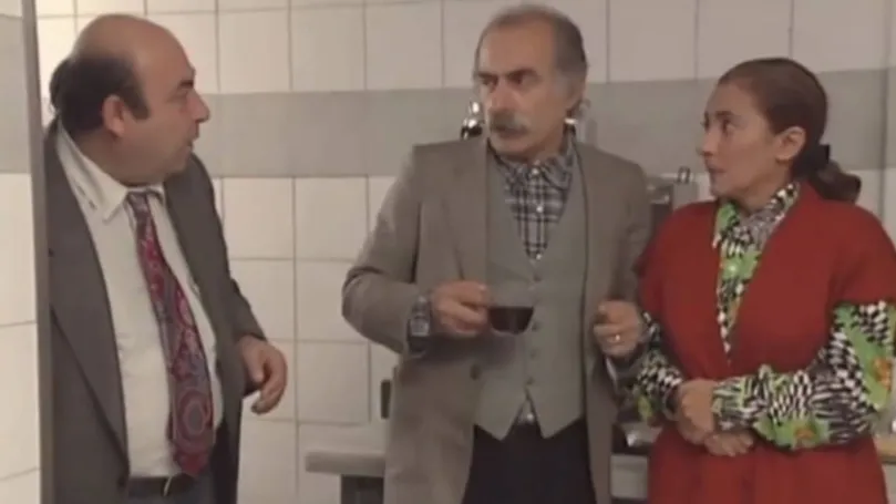 Bizimkiler Dizisinin Yıldızından Acı Haber
