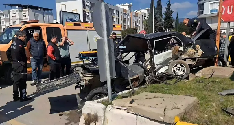 Tofaş otomobil hurdaya döndü: 1 ölü