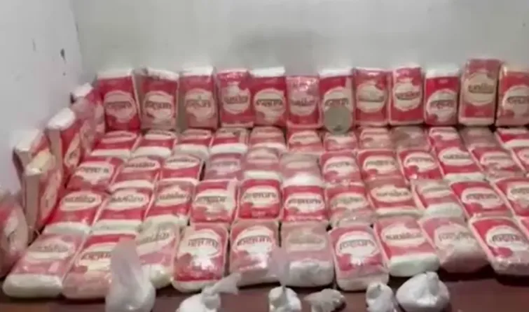 Akıl almaz yöntem! Zehir tüccarları bu kez de un çuvallarını kullandı!