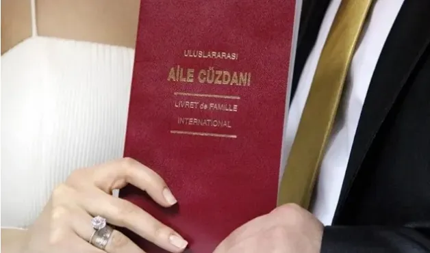 Evlilik hazırlığı yapan çift nikah ücretine isyan etti