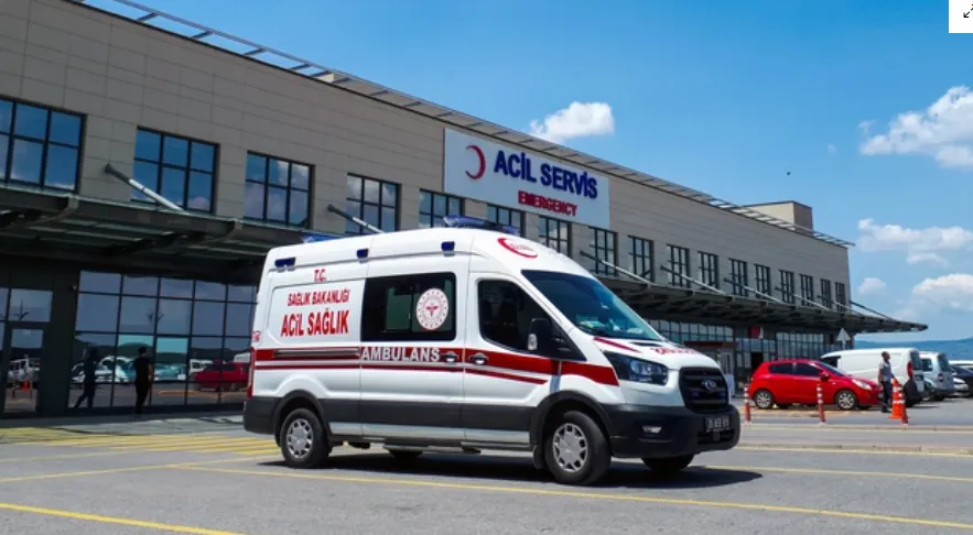 Baş ağrısı şikayetiyle hastaneye gitti, 15 gün sonra hayatını kaybetti