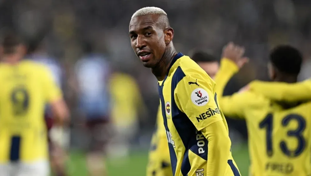 Talisca’dan Alex de Souza Klasında Frikik! Sosyal Medyayı Salladı!