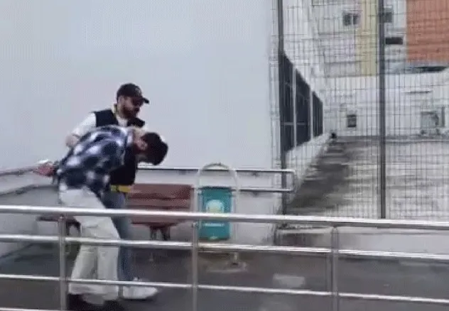 Öğretmen ağabeyini katletti, 