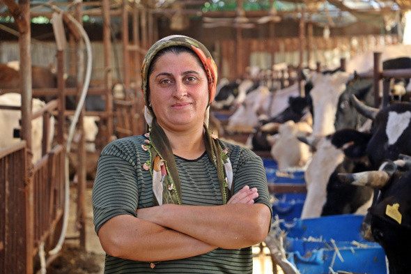 Yapamazsin diyenlere inat 4 bilezikle bu ise girdi milyonluk servet sahibi oldu!