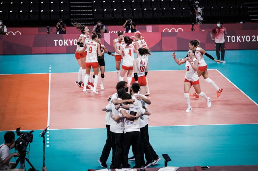 A Milli Kadin Voleybol Takimi