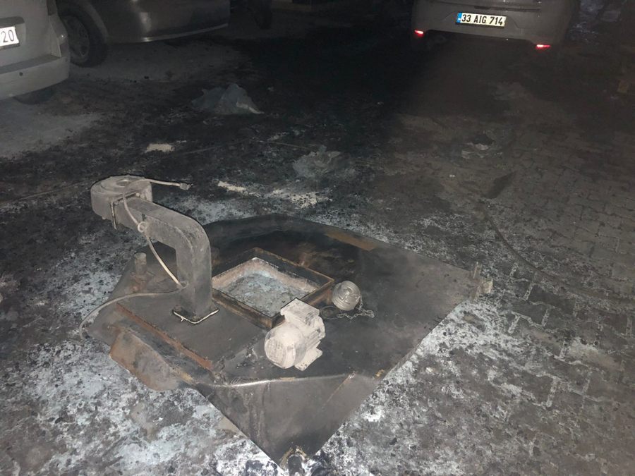 Kalorifer kazani patladi, araç ve is yerleri hasar gördü