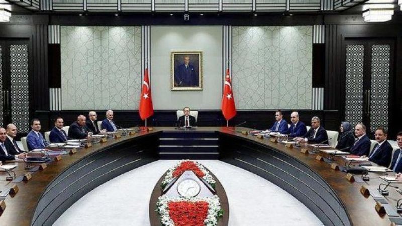 Kulislerden gelen bilgilere göre bakanliklarda degisim yakin!